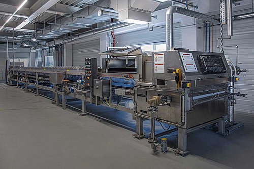 Gesamtaufnahme der firmeneigenen Lohnpastillieranlage